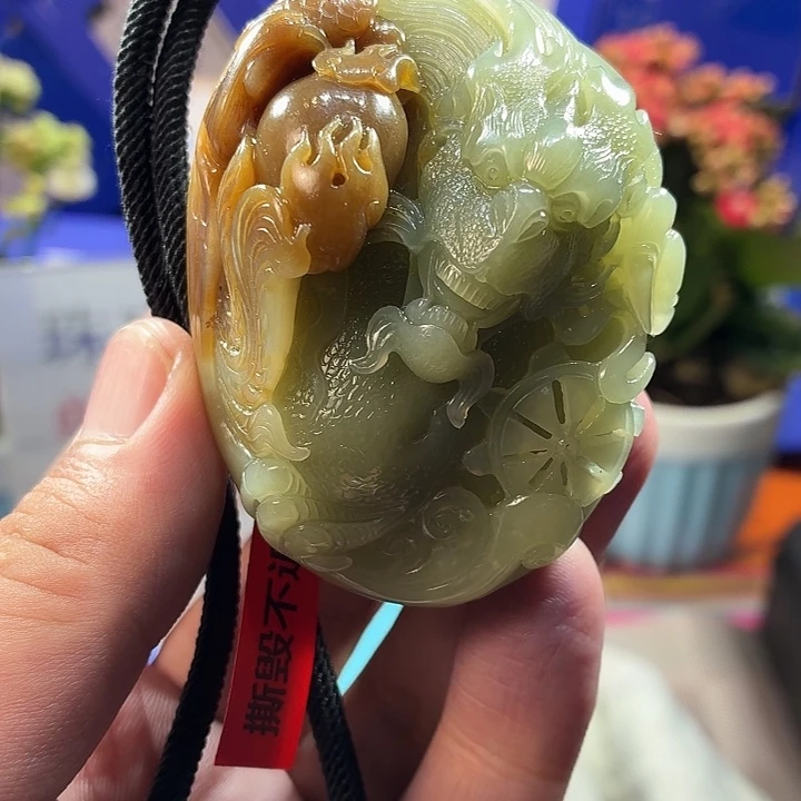 和田玉（糖玉）未镶嵌颈饰