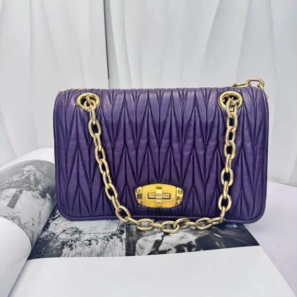 99新 MIU MIU/缪缪 紫色褶皱链条包/9521