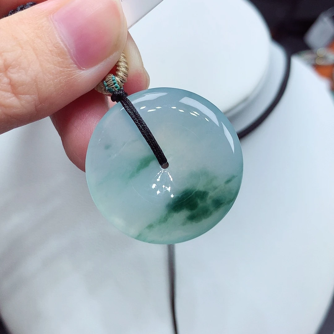 翡翠未镶嵌颈饰翡翠26，29.3/5.3