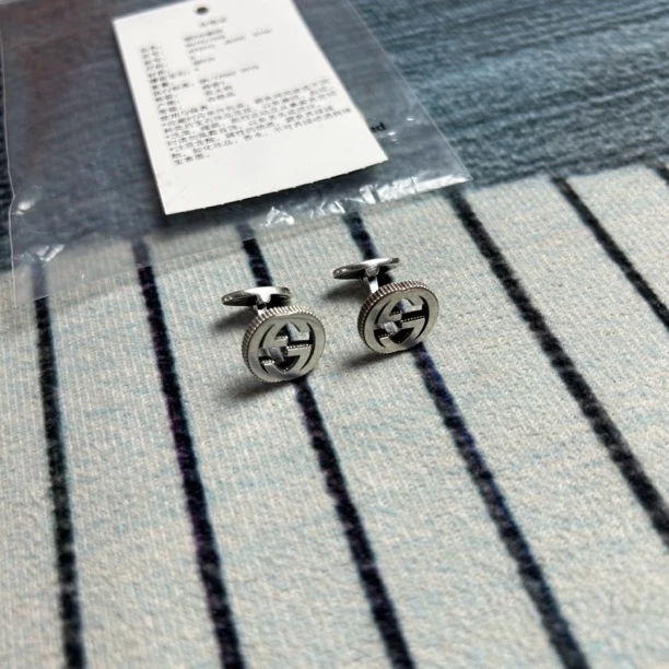 未使用 GUCCI/古驰 古驰银色双G袖扣