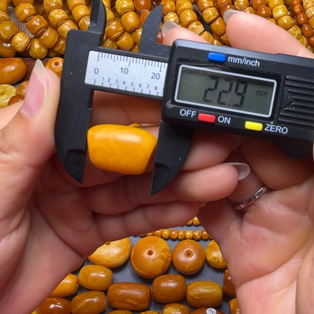 蜜蜡未镶嵌吊坠(不含链)