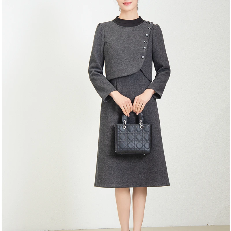 28519 秋亲肤灰色连衣裙修身显瘦时尚设计感圆领A字裙子收腰气质