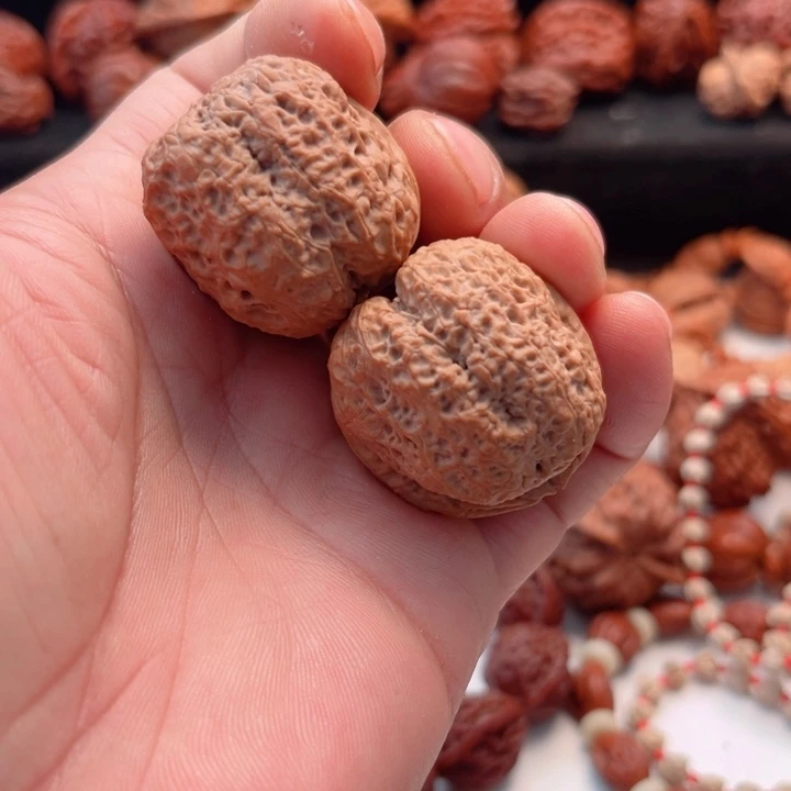 把件文玩核桃独家野生开背元宝