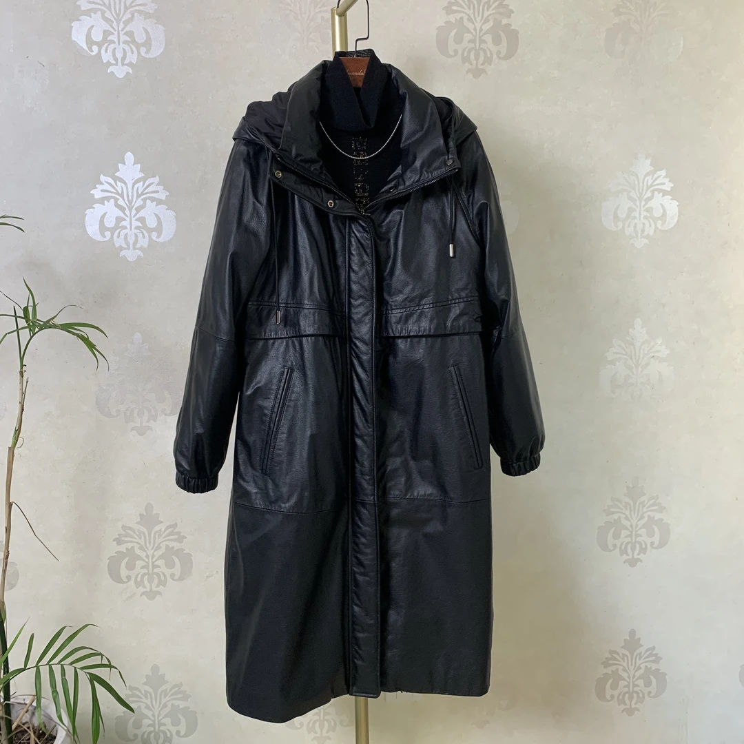 连帽牛皮脱卸女款牛皮羽绒服