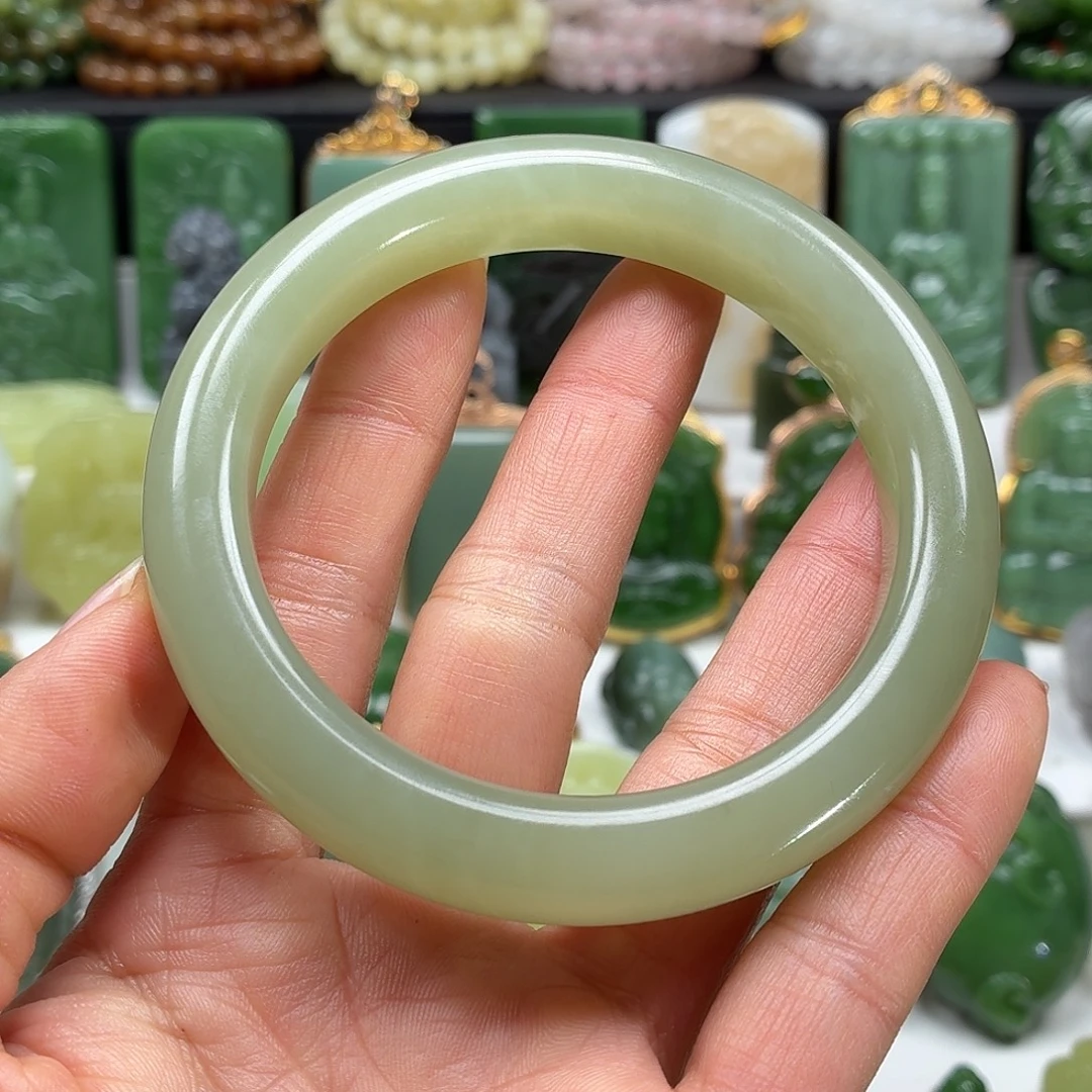 和田玉未镶嵌颈饰61.4