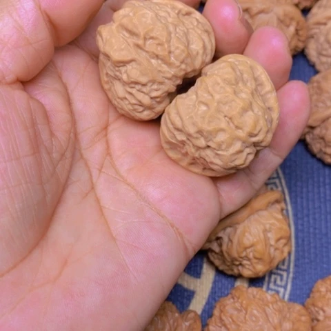 【闪购商品】文玩核桃吊坠紫****炎蛙蛙39