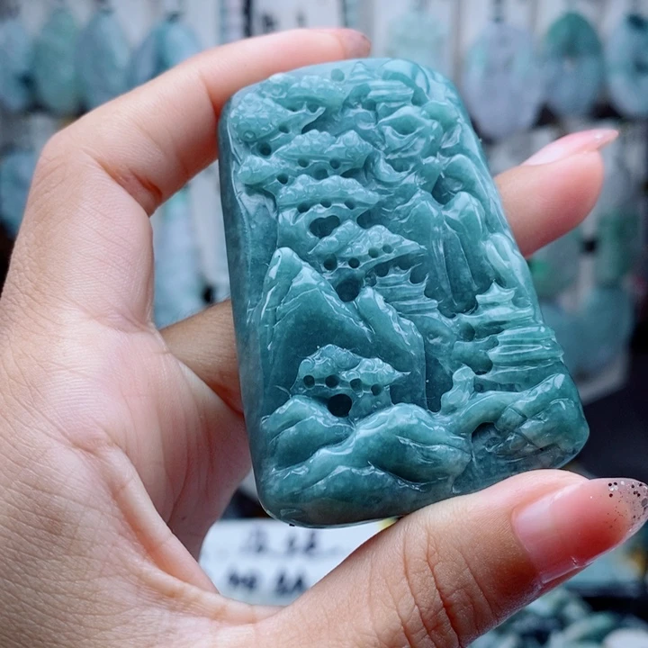 翡翠未镶嵌颈饰翡翠