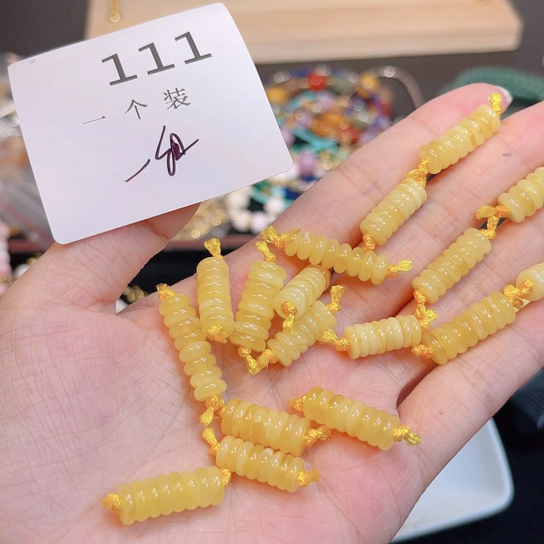 未镶嵌蜜蜡珠宝奇石111 。