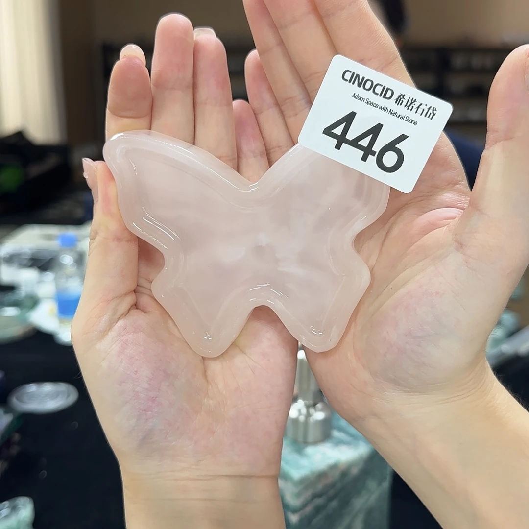 446 粉玉小蝴蝶 福利