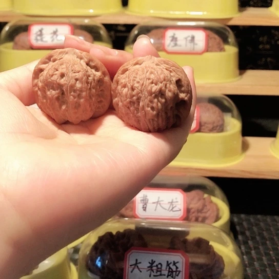 文玩核桃把件血麒麟