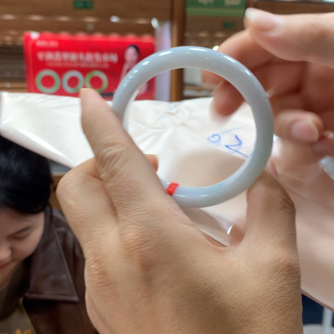 翡翠未镶嵌手镯买断