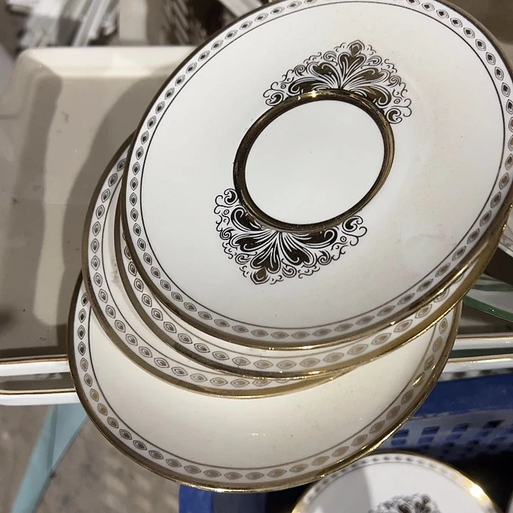 陶四个碟子，1111111111111111.218