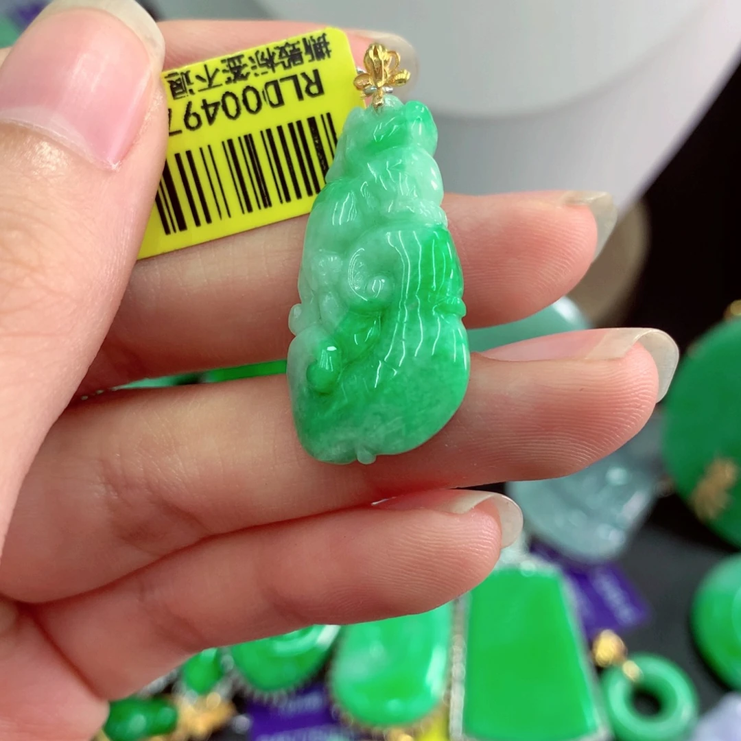 吊坠(不含链)18K金镶嵌翡翠