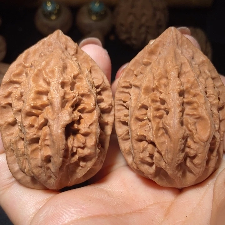 文玩核桃把件东北楸子小雪2