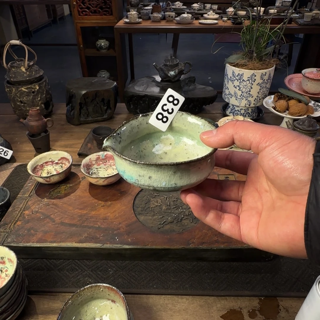 瓷片三****了景德镇手作器物