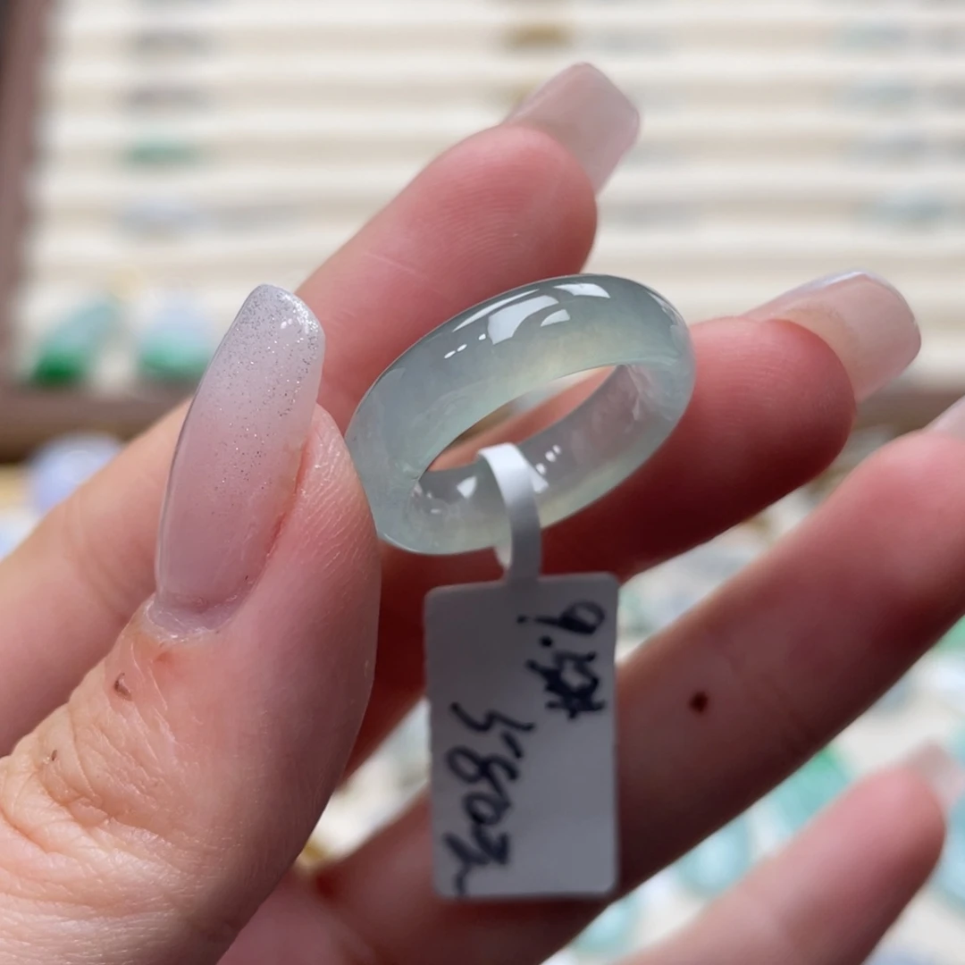 翡翠未镶嵌戒圈a05港圈9.5冰胶葡萄肉