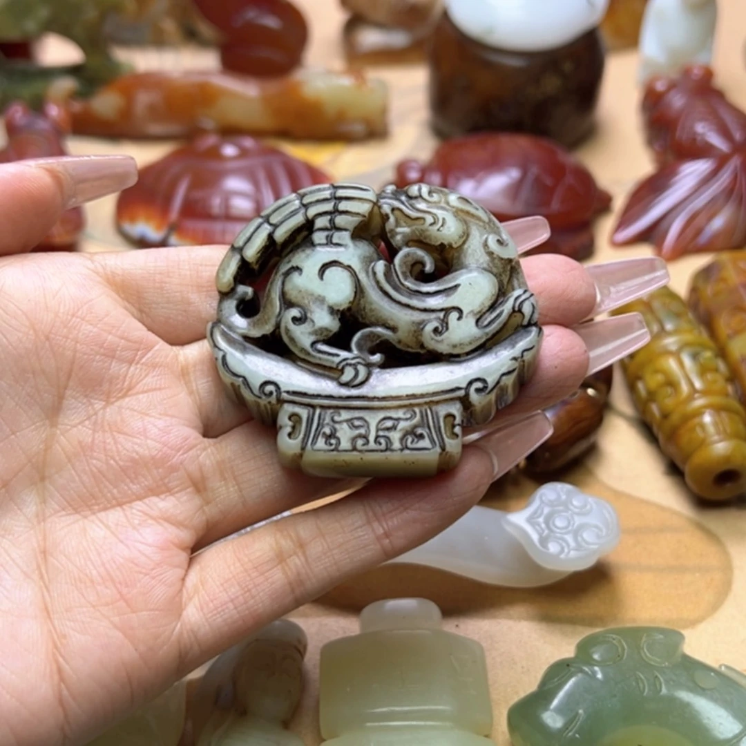 【闪购商品】蛇纹石玉颈饰未镶嵌