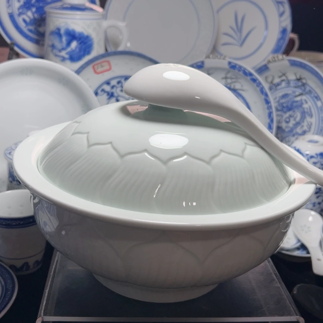 碗雕刻荷花10寸带盖汤碗