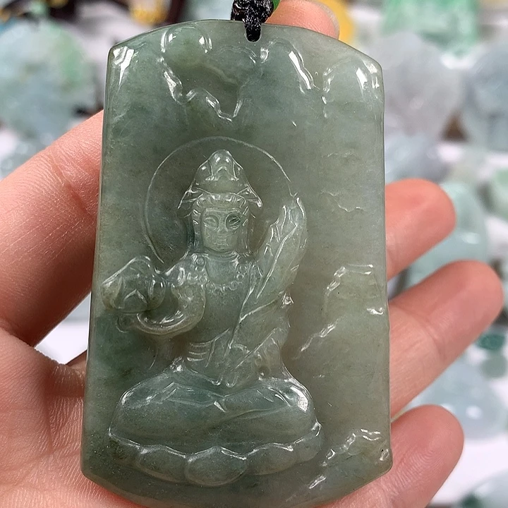 翡翠未镶嵌颈饰虚空藏福利