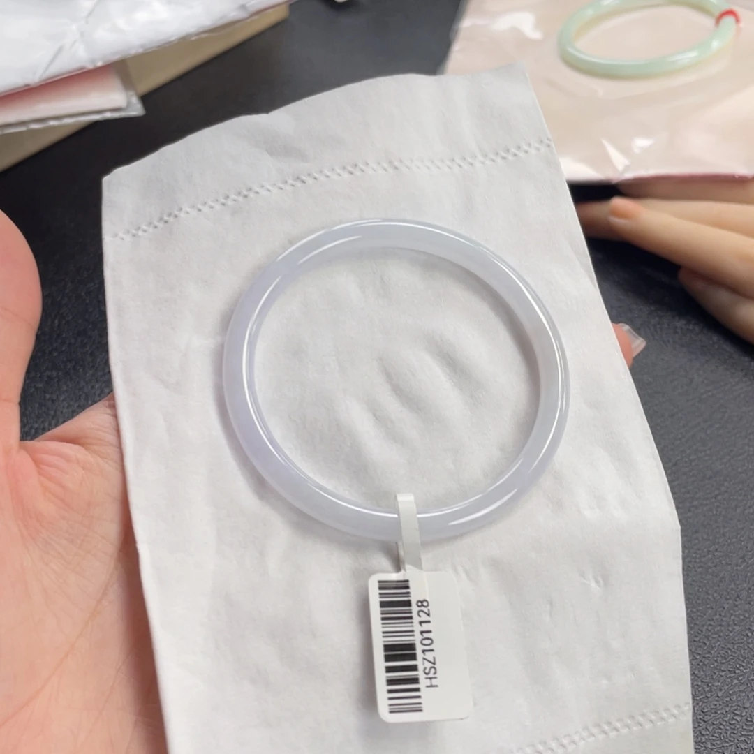 翡翠未镶嵌手镯53叮当