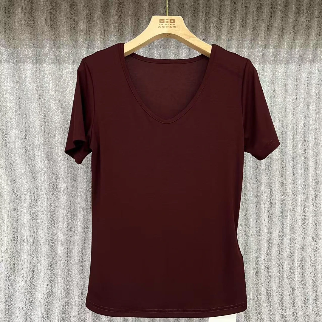 GUMODENG/古摩登舒适感拉满！夏季暗夜紫女士V领打底衫