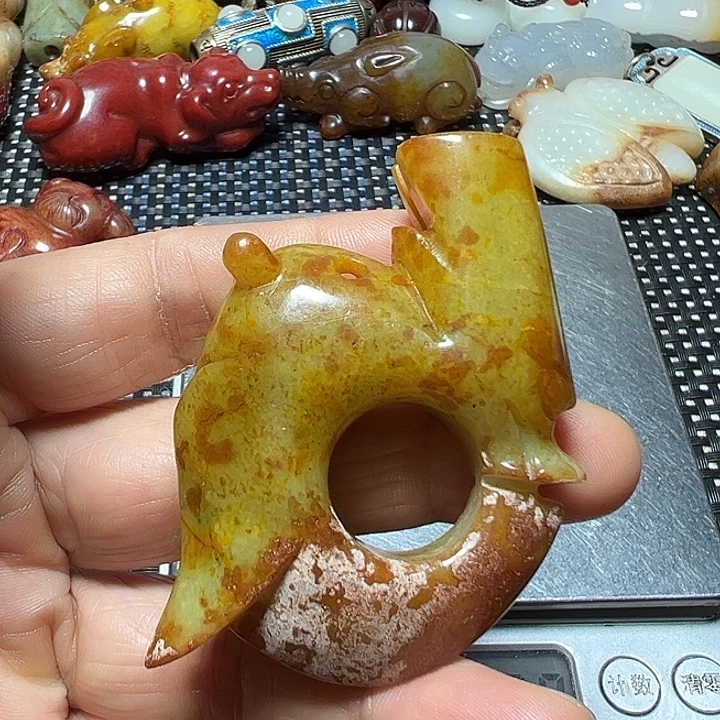 和田玉（糖玉）未镶嵌挂件