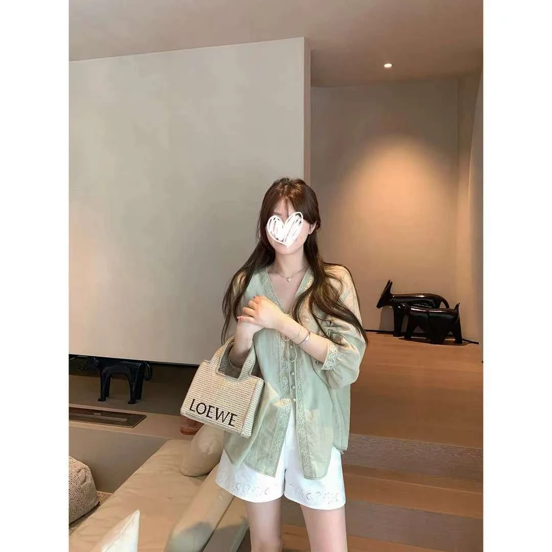 韩版百搭圆领复古气质度假风透气衬衫秋季蕾丝亚麻纯色秋季小众