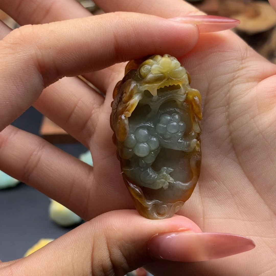 等***7定制翡翠未镶嵌翡翠
