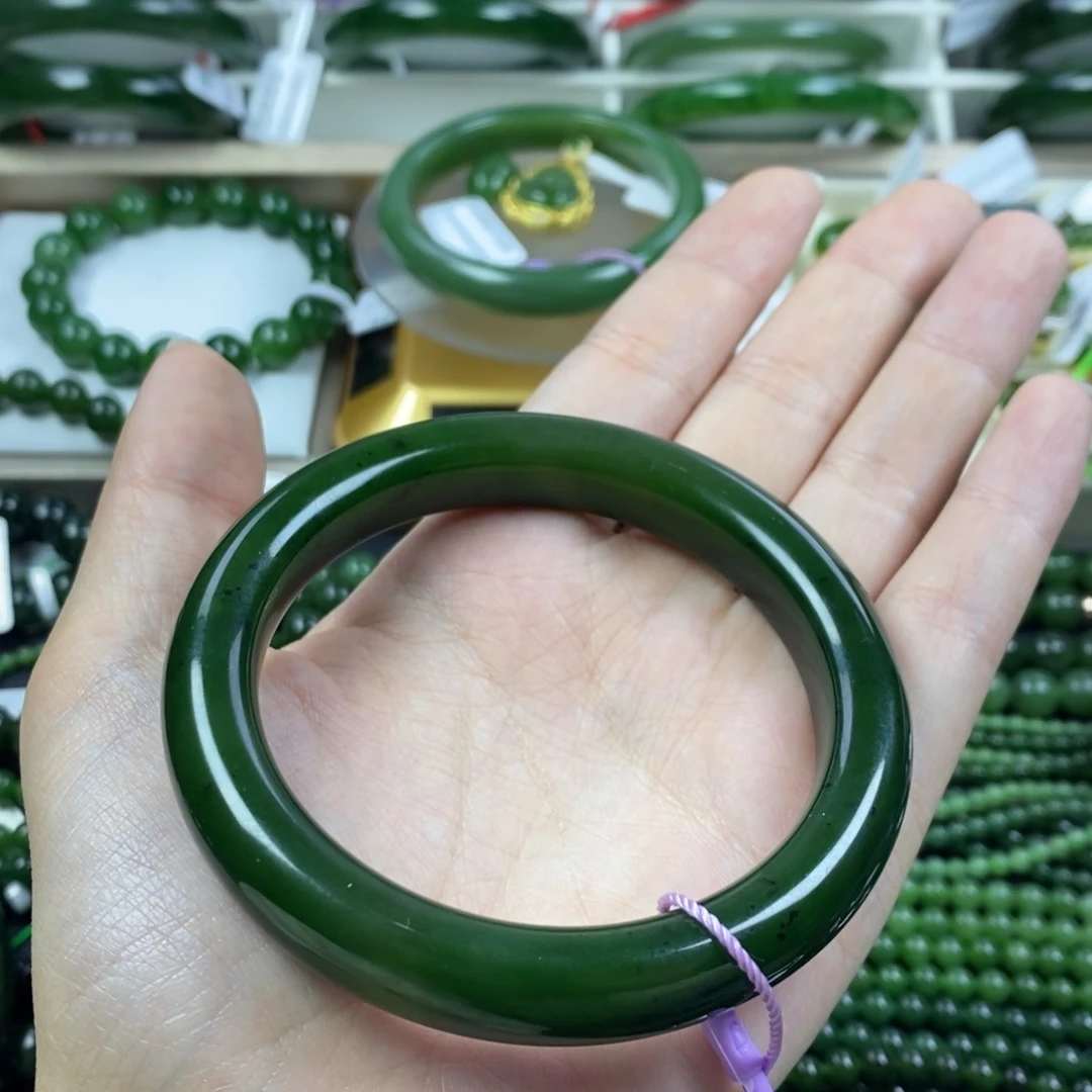 和田玉（碧玉）手镯未镶嵌60圈口红皮老料
