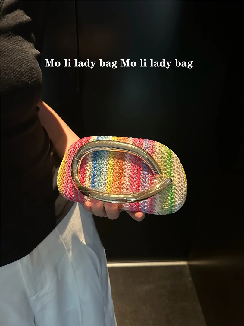 高级感草编包2025新款金色手提盒子小众复古宴会斜挎包百搭手拿包