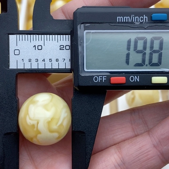 未镶嵌蜜蜡裸石微瑕妖白圆珠