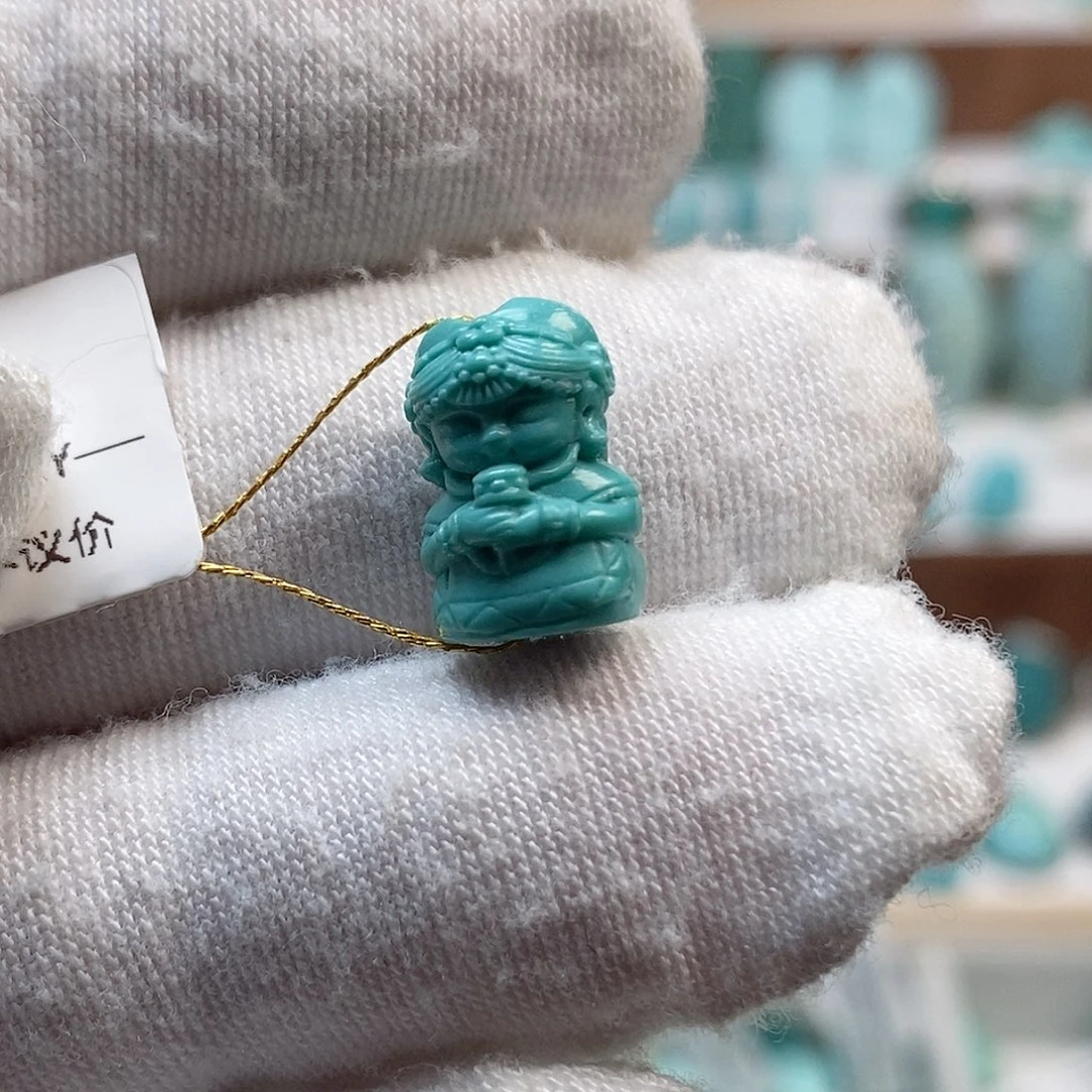 绿松石未镶嵌珠宝奇石