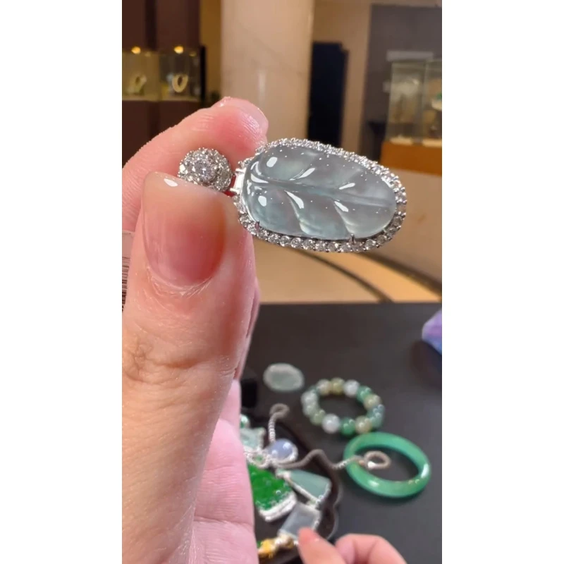 天然A货翡翠HCH45叶子吊坠多样性发一