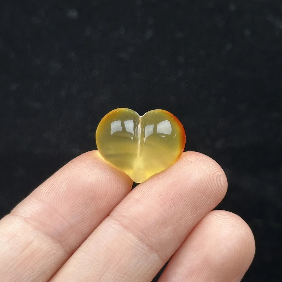 K8671天然原矿蜜蜡 爱心 16.7*13.6mm支持复检假一罚十