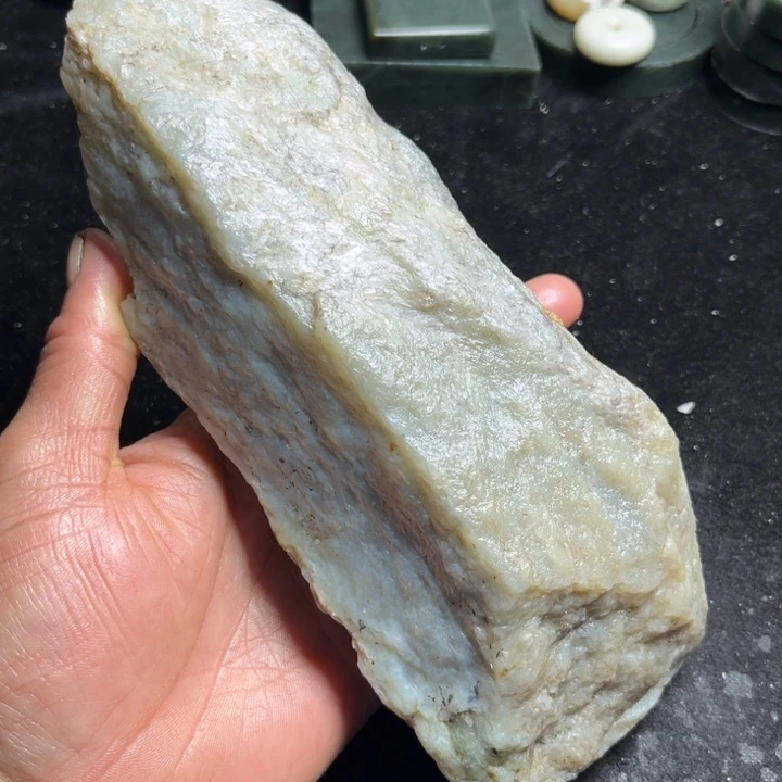 和田玉（糖玉）未镶嵌珠宝奇石