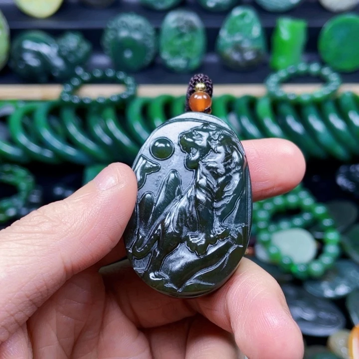 和田玉未镶嵌珠宝奇石