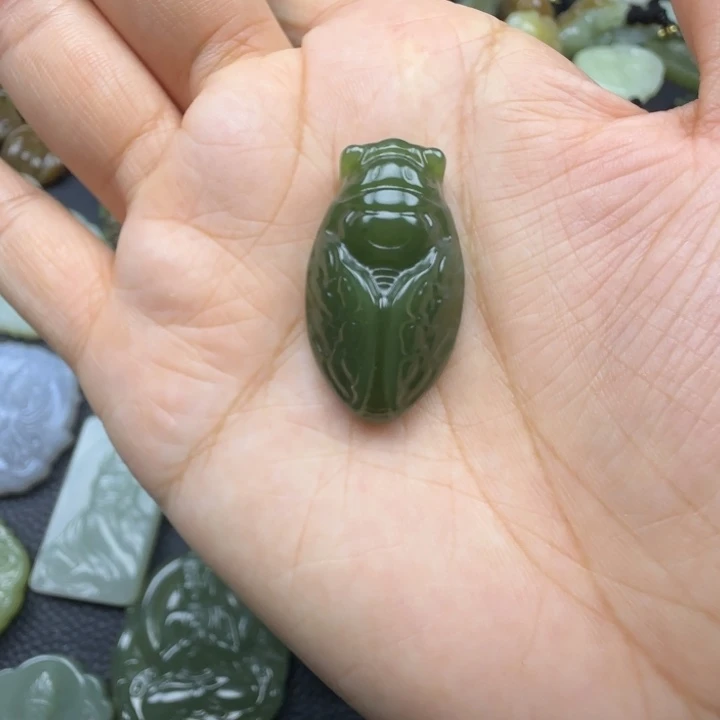 和田玉未镶嵌珠宝奇石