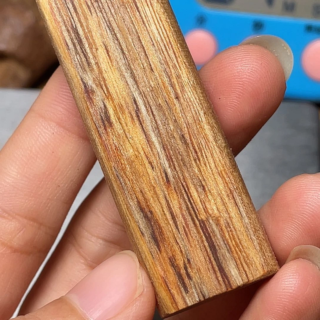 陈***一沉香柬埔寨菩萨棋261