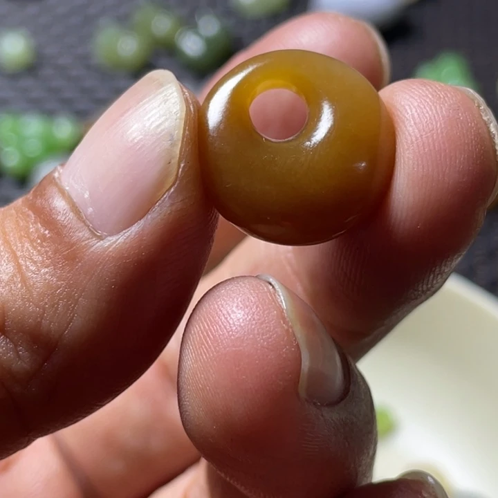 和田玉未镶嵌吊坠(不含链)心****初