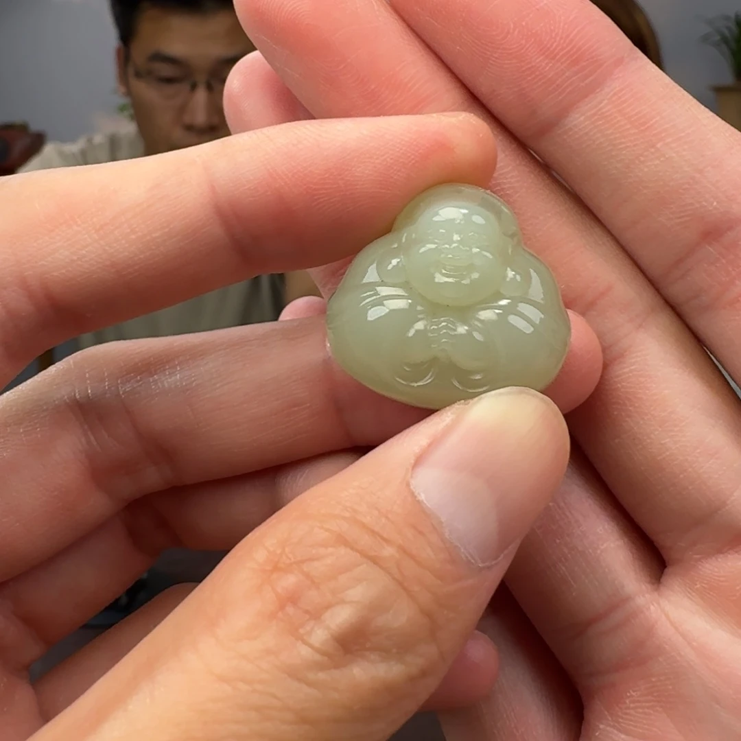 颈饰未镶嵌和田玉916张盼佛