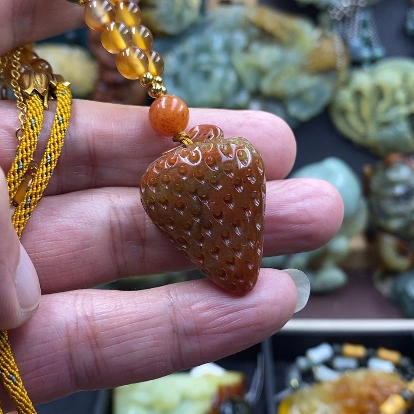 【闪购商品】未镶嵌蛇纹石玉吊坠