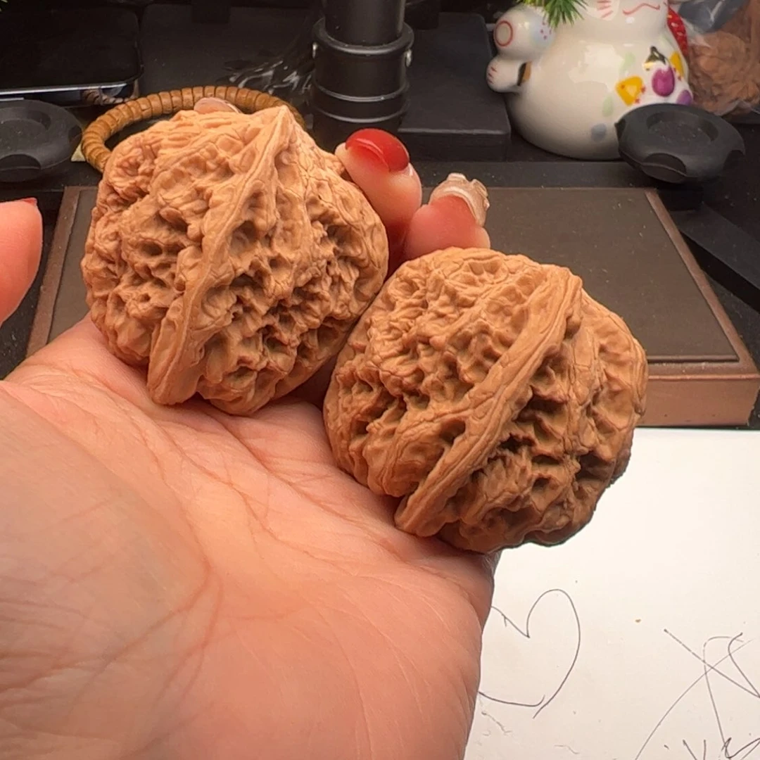 文玩核桃吊坠将军