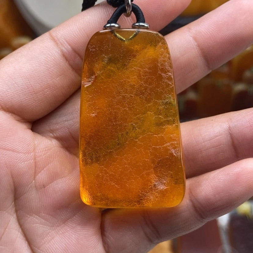 【闪购商品】琥珀颈饰未镶嵌