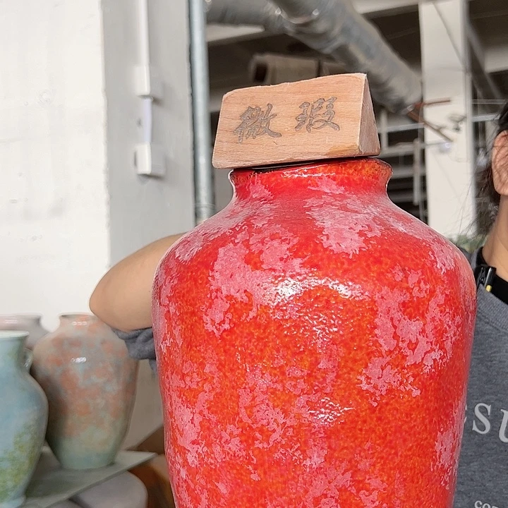 景德镇陶瓷花瓶工厂