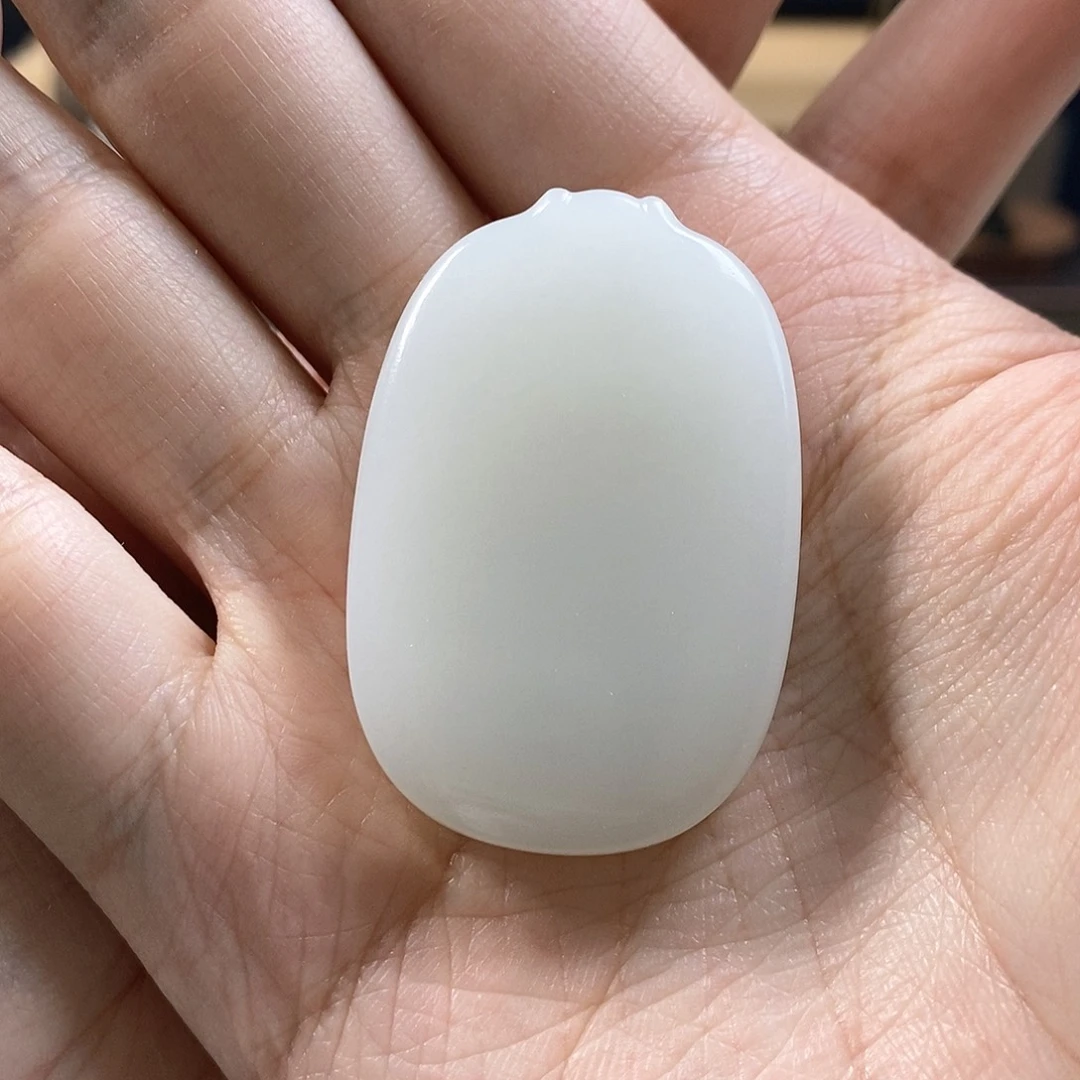 就***样颈饰未镶嵌和田玉
