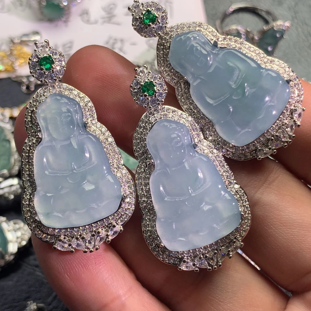 翡翠颈饰未镶嵌观音