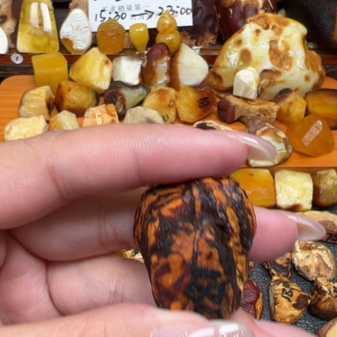 *****定制琥珀未镶嵌蜜蜡