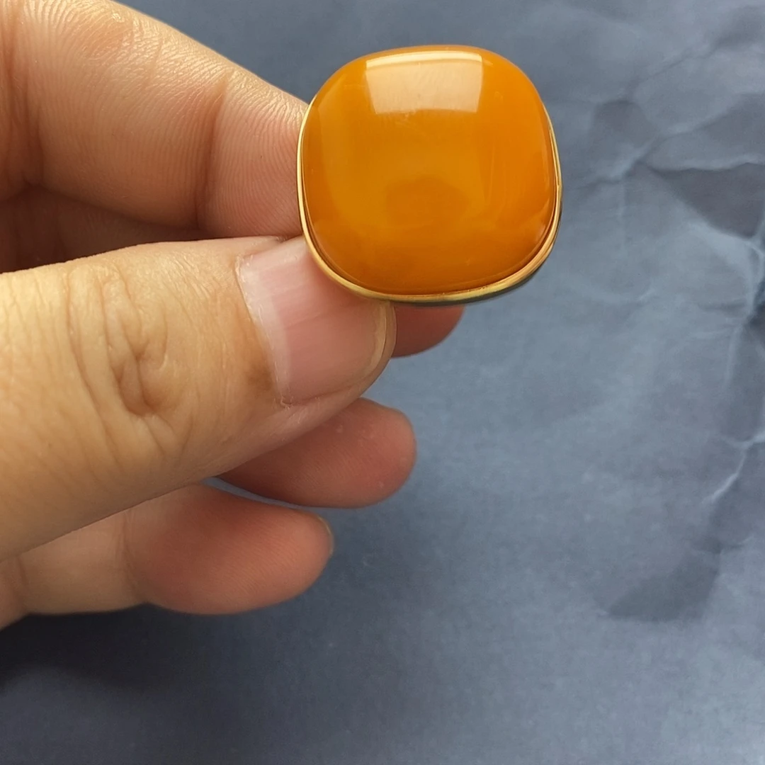 琥珀未镶嵌裸石戒指