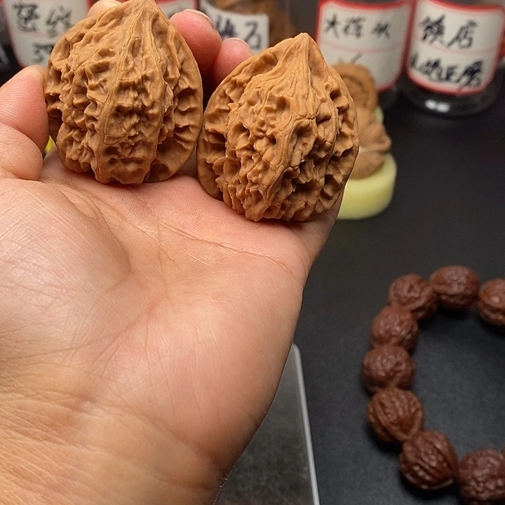 吊坠文玩核桃鸡心41+