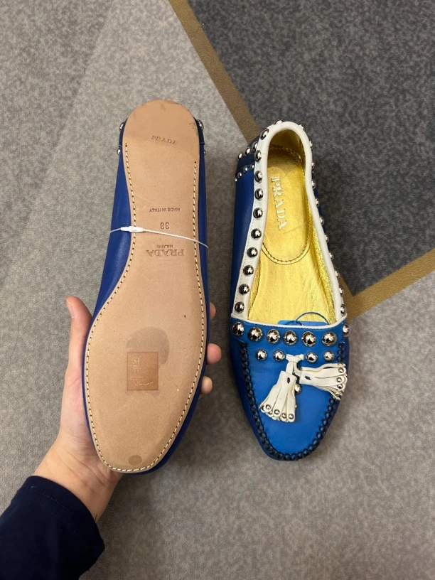 99新 Prada/普拉达 蓝色豆豆鞋三八码